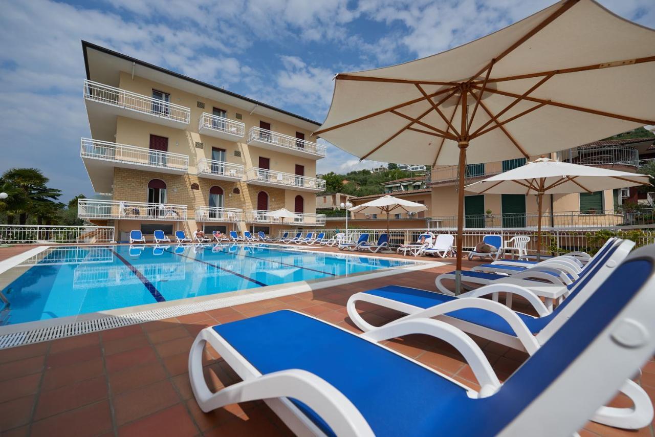 Hotel Benacus Torri Del Benaco Exterior photo