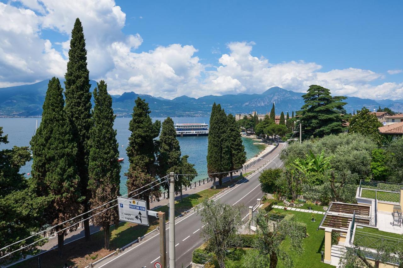 Hotel Benacus Torri Del Benaco Exterior photo